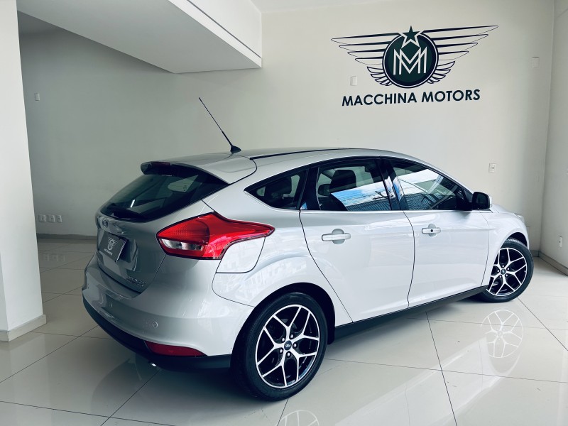 FOCUS 2.0 TITANIUM HATCH 16V FLEX 4P AUTOMÁTICO - 2016 - CAXIAS DO SUL