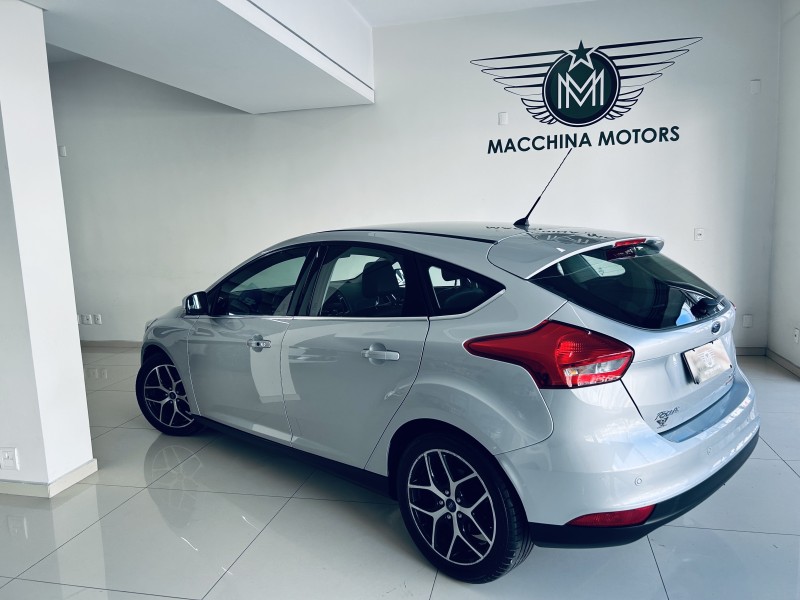 FOCUS 2.0 TITANIUM HATCH 16V FLEX 4P AUTOMÁTICO - 2016 - CAXIAS DO SUL