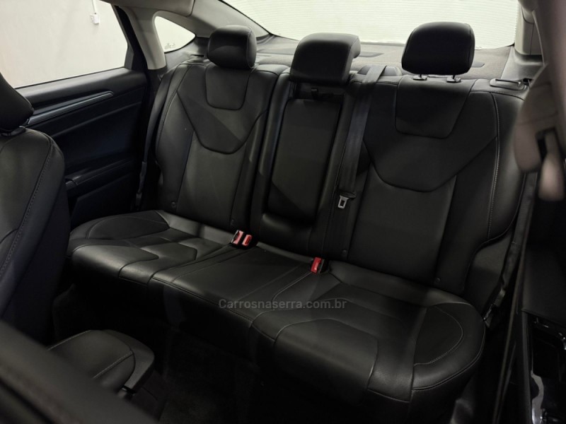 FUSION 2.0 TITANIUM AWD 16V GASOLINA 4P AUTOMÁTICO - 2016 - NOVO HAMBURGO