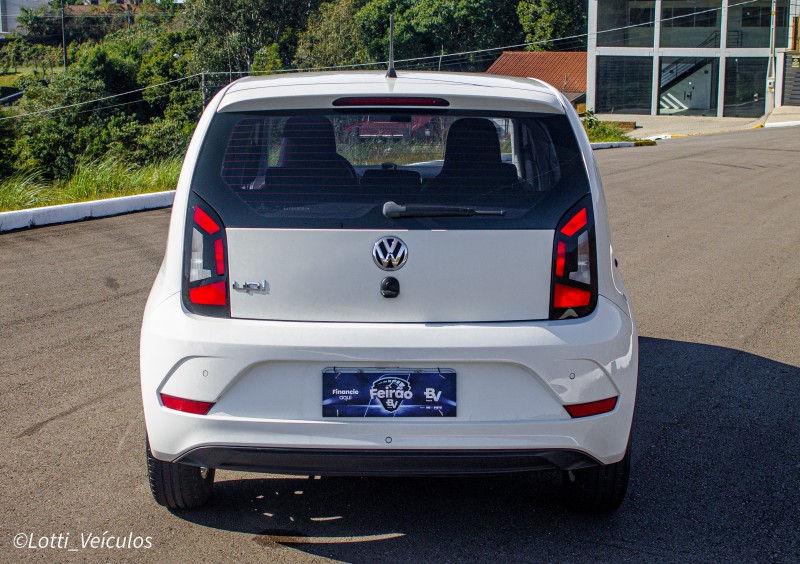 UP 1.0 MPI MOVE UP 12V FLEX 4P AUTOMATIZADO - 2018 - FARROUPILHA