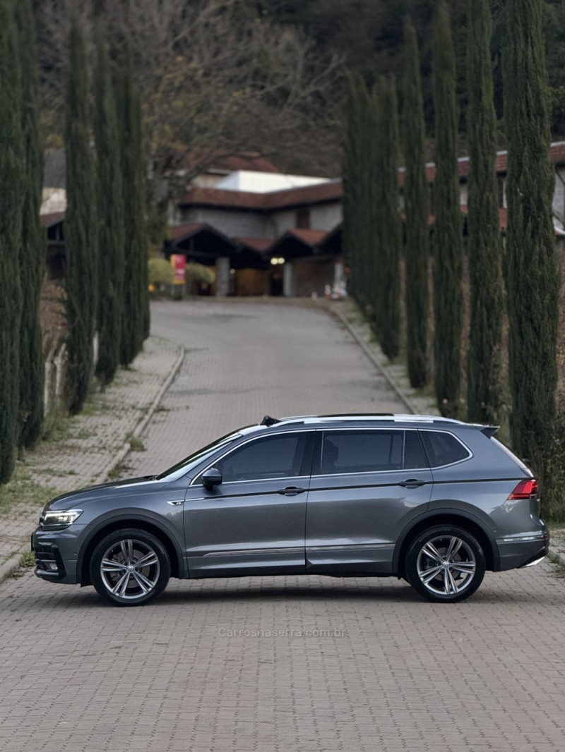 TIGUAN 2.0 ALLSPACE R-LINE 350 TSI 4X4 GASOLINA 4P - 2021 - CAXIAS DO SUL