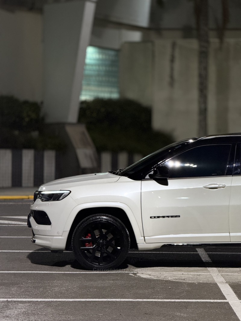 COMPASS 2.0 HURRICANE BLACKHAWK 4X4 TURBO GASOLINA 4P AUTOMÁTICO - 2025 - CAXIAS DO SUL