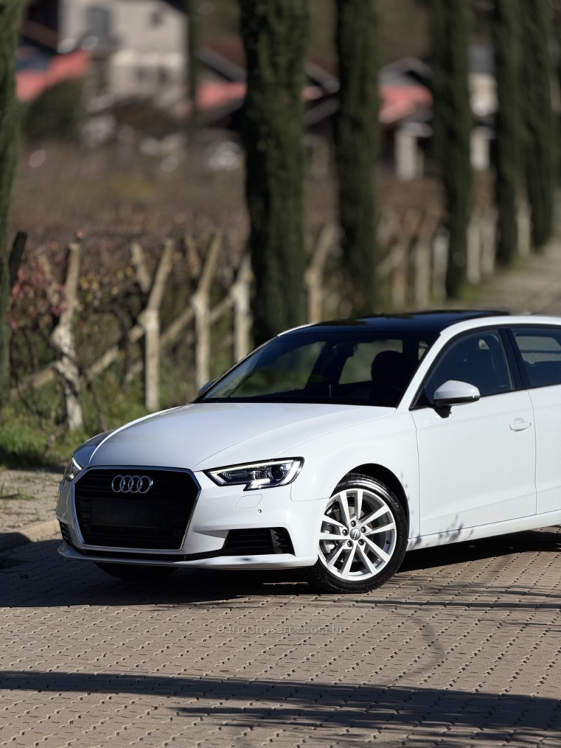 A3 1.4 TFSI SPORTBACK 16V GASOLINA 4P S-TRONIC - 2019 - CAXIAS DO SUL
