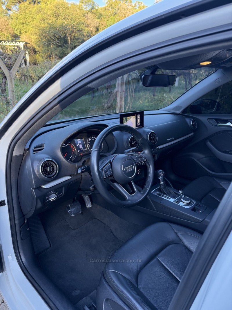 A3 1.4 TFSI SPORTBACK 16V GASOLINA 4P S-TRONIC - 2019 - CAXIAS DO SUL