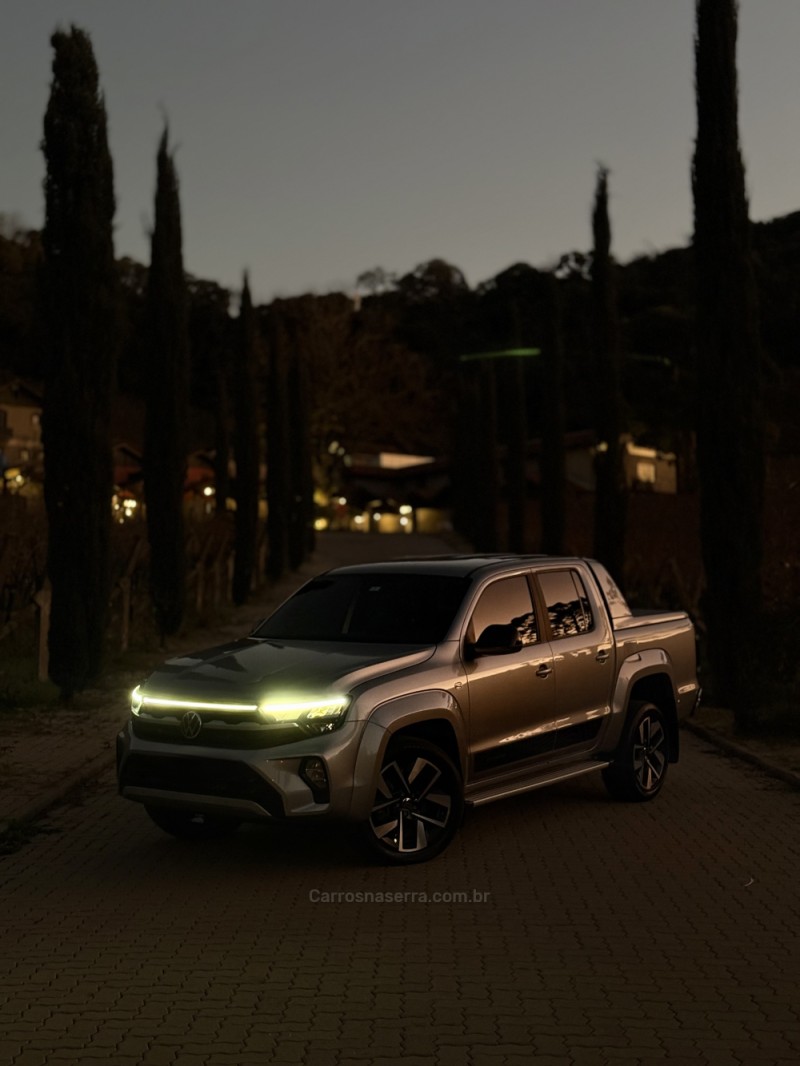 AMAROK 3.0 V6 EXTREME CD DIESEL 4X4 AT 4P AUTOMÁTICO - 2025 - CAXIAS DO SUL