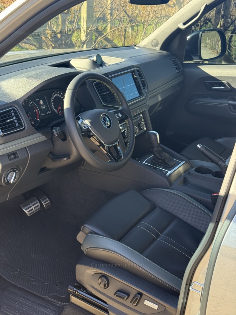 AMAROK 3.0 V6 EXTREME CD DIESEL 4X4 AT 4P AUTOMÁTICO - 2025 - CAXIAS DO SUL