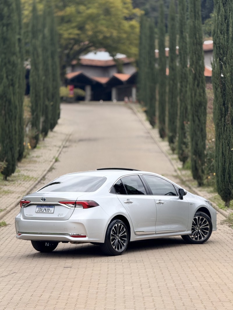COROLLA 1.8 ALTIS PREMIUM 16V HÍBRIDO 4P AUTOMÁTICO - 2025 - CAXIAS DO SUL