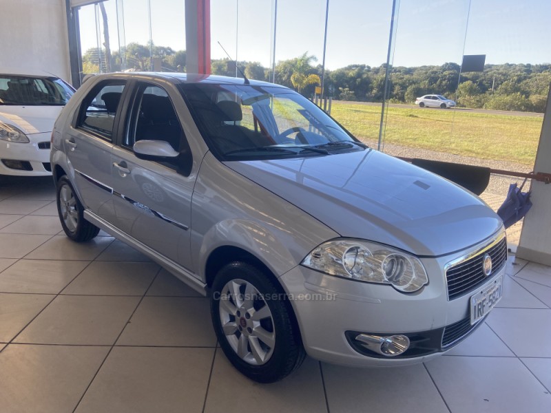 PALIO 1.6 MPI ESSENCE 16V FLEX 4P MANUAL - 2011 - NOVA PRATA
