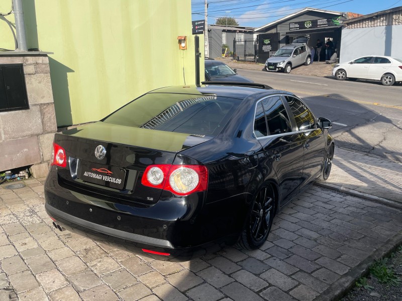 JETTA 2.5 I 20V 170CV GASOLINA 4P TIPTRONIC - 2009 - CAXIAS DO SUL
