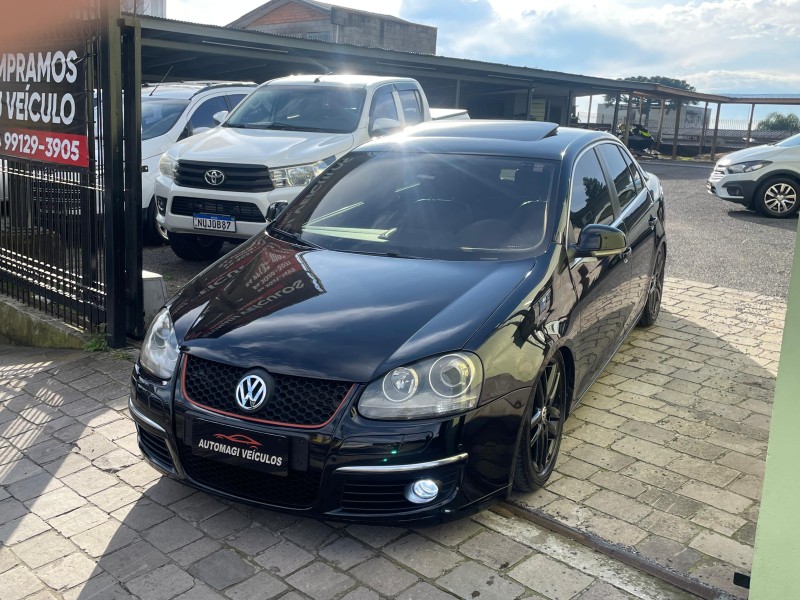 JETTA 2.5 I 20V 170CV GASOLINA 4P TIPTRONIC - 2009 - CAXIAS DO SUL