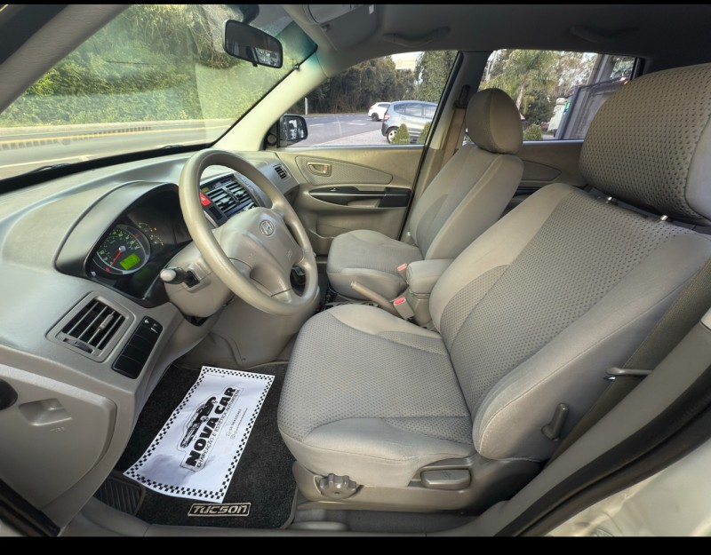 TUCSON 2.0 MPFI GL 16V 142CV 2WD GASOLINA 4P MANUAL - 2011 - NOVA PETRóPOLIS