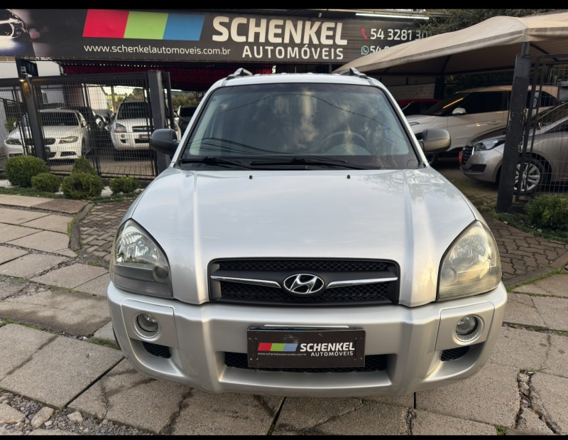 TUCSON 2.0 MPFI GL 16V 142CV 2WD GASOLINA 4P MANUAL - 2011 - NOVA PETRóPOLIS
