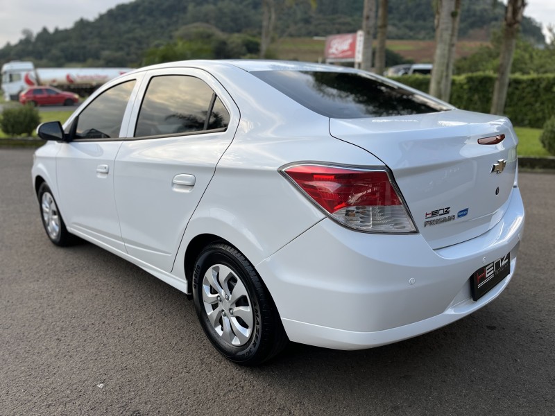 PRISMA 1.0 MPFI JOY 8V FLEX 4P MANUAL - 2018 - BOM PRINCíPIO