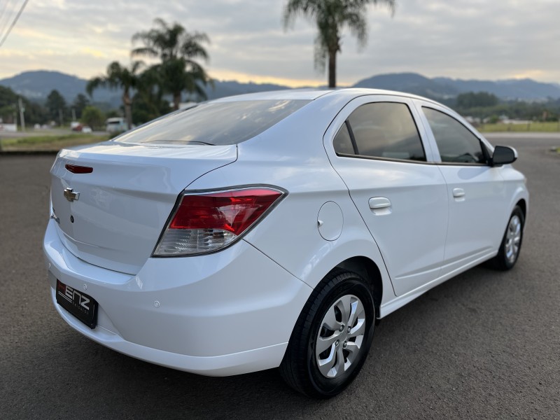 PRISMA 1.0 MPFI JOY 8V FLEX 4P MANUAL - 2018 - BOM PRINCíPIO