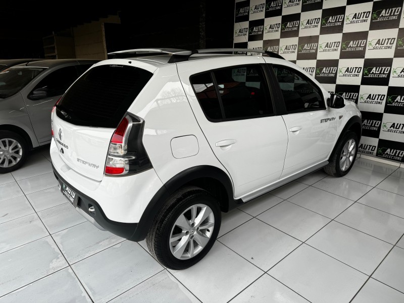 SANDERO 1.6 STEPWAY 8V FLEX 4P MANUAL - 2014 - CAXIAS DO SUL