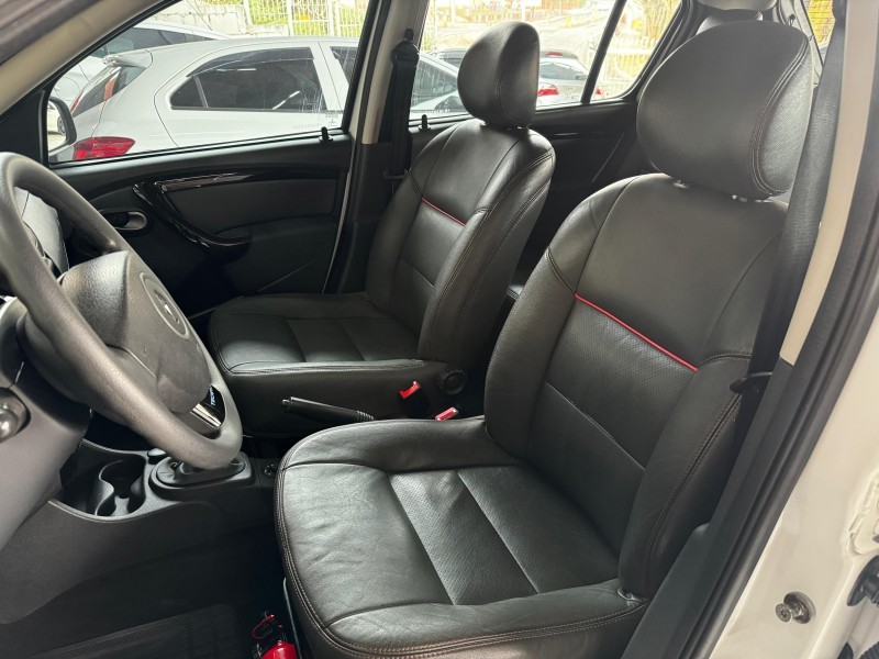 SANDERO 1.6 STEPWAY 8V FLEX 4P MANUAL - 2014 - CAXIAS DO SUL