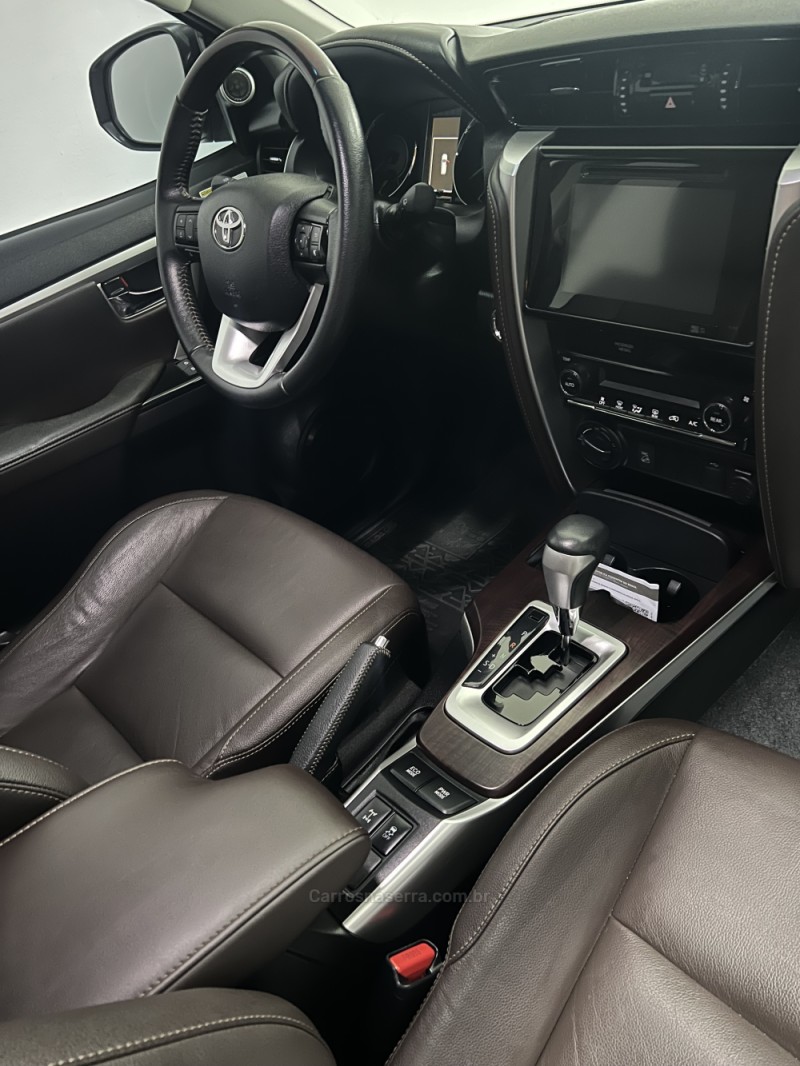 HILUX SW4 2.8 SRX 4X4 16V TURBO INTERCOOLER DIESEL 4P AUTOMÁTICO - 2019 - BENTO GONçALVES