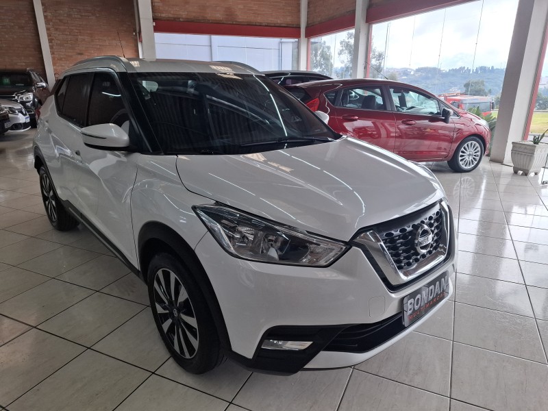 KICKS 1.6 16V FLEX SV PACK PLUS 4P XTRONIC - 2017 - FARROUPILHA