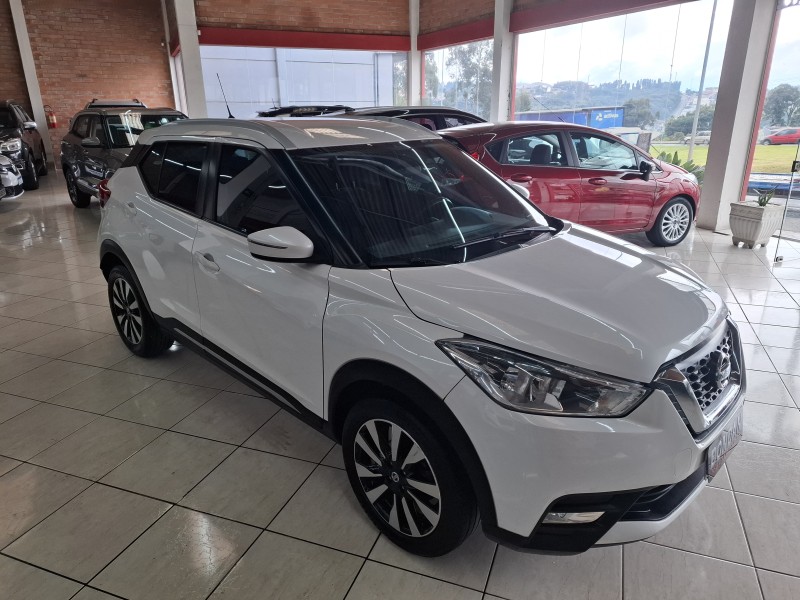 KICKS 1.6 16V FLEX SV PACK PLUS 4P XTRONIC - 2017 - FARROUPILHA