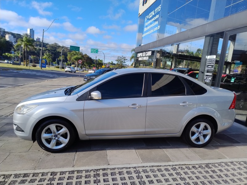 FOCUS 1.6 GLX SEDAN 16V FLEX 4P MANUAL - 2011 - CAXIAS DO SUL