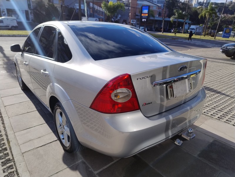 FOCUS 1.6 GLX SEDAN 16V FLEX 4P MANUAL - 2011 - CAXIAS DO SUL