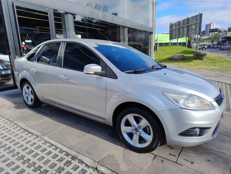 FOCUS 1.6 GLX SEDAN 16V FLEX 4P MANUAL - 2011 - CAXIAS DO SUL