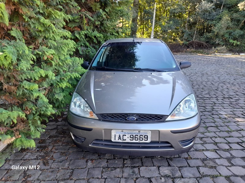 FOCUS 1.6 GL 16V FLEX 4P MANUAL - 2008 - FARROUPILHA