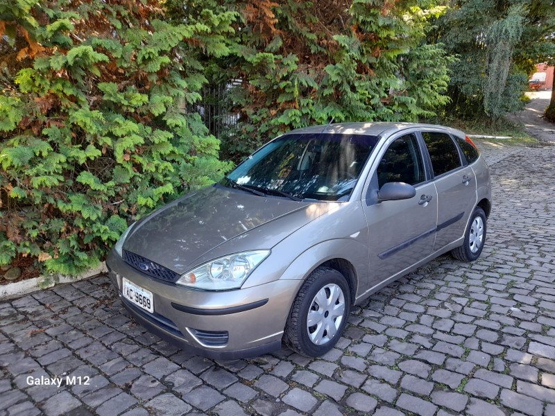FOCUS 1.6 GL 16V FLEX 4P MANUAL - 2008 - FARROUPILHA