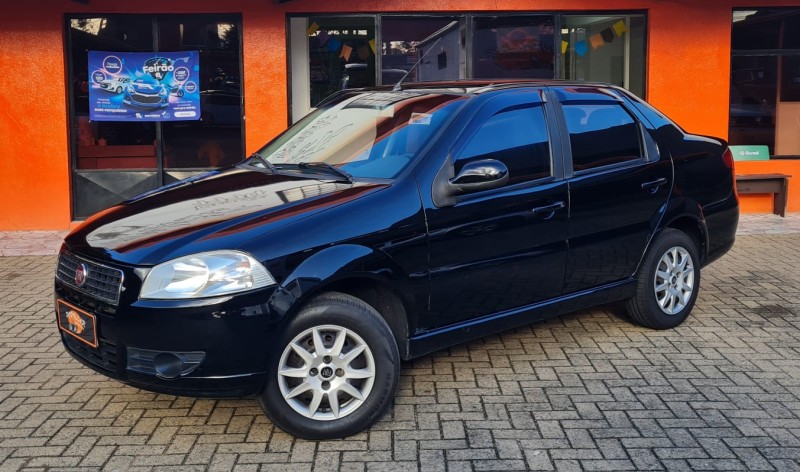 SIENA 1.0 MPI EL 8V FLEX 4P MANUAL - 2011 - CANELA