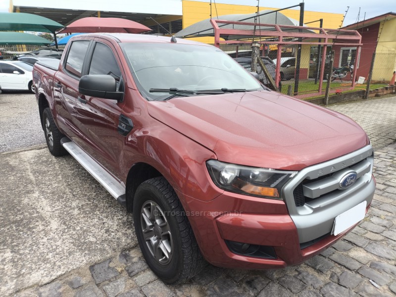 RANGER 2.2 XL 4X4 CD 16V DIESEL 4P MANUAL - 2017 - FARROUPILHA