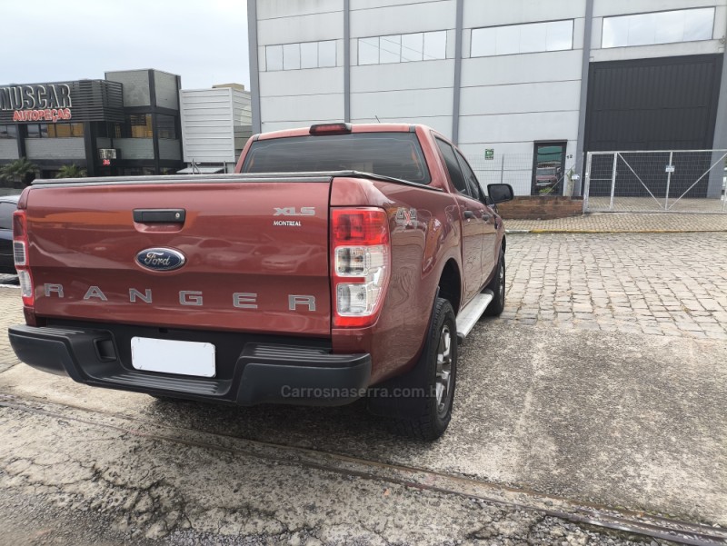 RANGER 2.2 XL 4X4 CD 16V DIESEL 4P MANUAL - 2017 - FARROUPILHA