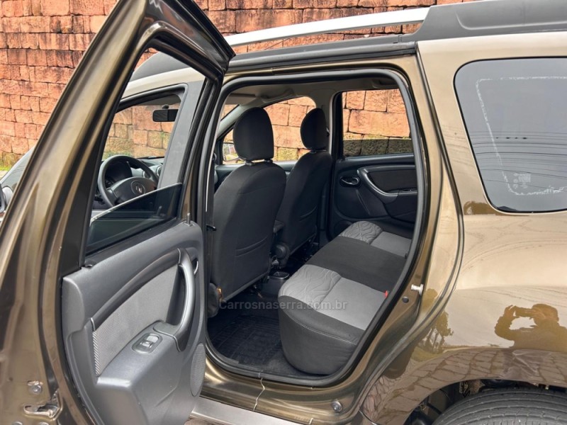 DUSTER 2.0 DYNAMIQUE 4X2 16V FLEX 4P AUTOMÁTICO - 2015 - VENâNCIO AIRES
