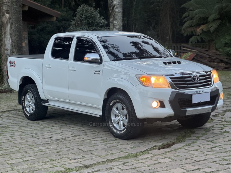 HILUX 3.0 SRV 4X4 CD 16V TURBO INTERCOOLER DIESEL 4P AUTOMÁTICO - 2014 - GRAMADO