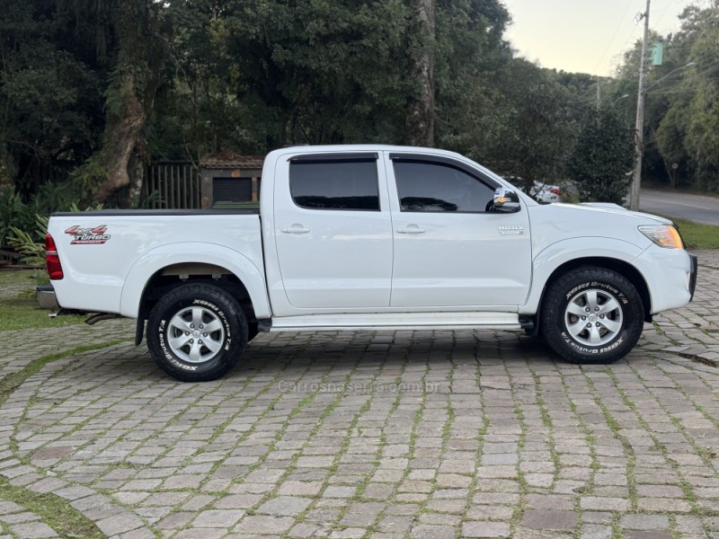 HILUX 3.0 SRV 4X4 CD 16V TURBO INTERCOOLER DIESEL 4P AUTOMÁTICO - 2014 - GRAMADO