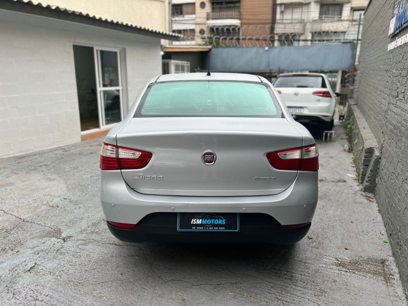 GRAND SIENA 1.0 ATTRACTIVE 8V FLEX 4P MANUAL - 2018 - CAXIAS DO SUL