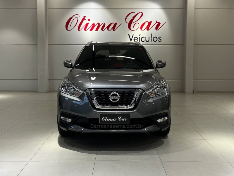 KICKS 1.6 16V FLEX SV PACK PLUS 4P XTRONIC - 2018 - FLORES DA CUNHA