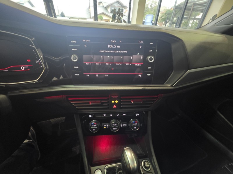 JETTA 1.4 R-LINE 250 16V TSI FLEX 4P AUTOMÁTICO - 2020 - CAXIAS DO SUL