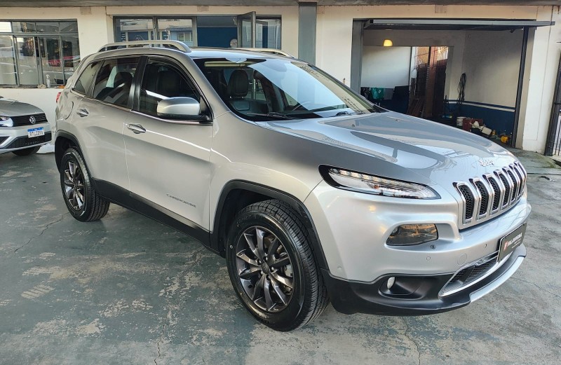 cherokee 3.2 limited 4x4 v6 24v gasolina 4p automatico 2014 caxias do sul