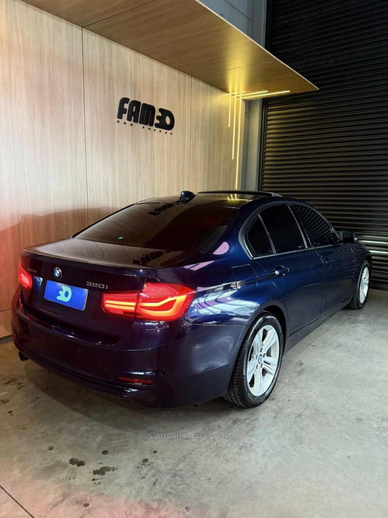 320I 2.0 SPORT PLUS 16V TURBO FLEX 4P AUTOMÁTICO - 2016 - LAJEADO