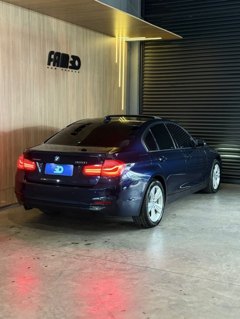 320I 2.0 SPORT PLUS 16V TURBO FLEX 4P AUTOMÁTICO - 2016 - LAJEADO