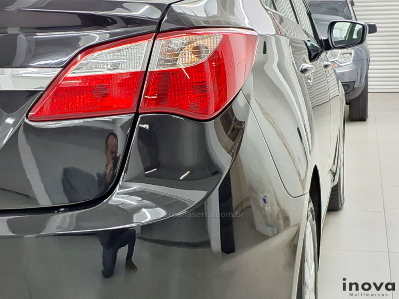 HB20S 1.6 COMFORT PLUS 16V FLEX 4P MANUAL - 2014 - NOVO HAMBURGO