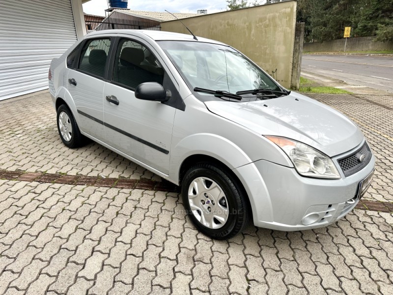 FIESTA 1.0 ROCAM SEDAN 8V FLEX 4P MANUAL - 2009 - CAXIAS DO SUL
