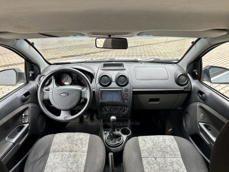 FIESTA 1.0 ROCAM SEDAN 8V FLEX 4P MANUAL - 2009 - CAXIAS DO SUL
