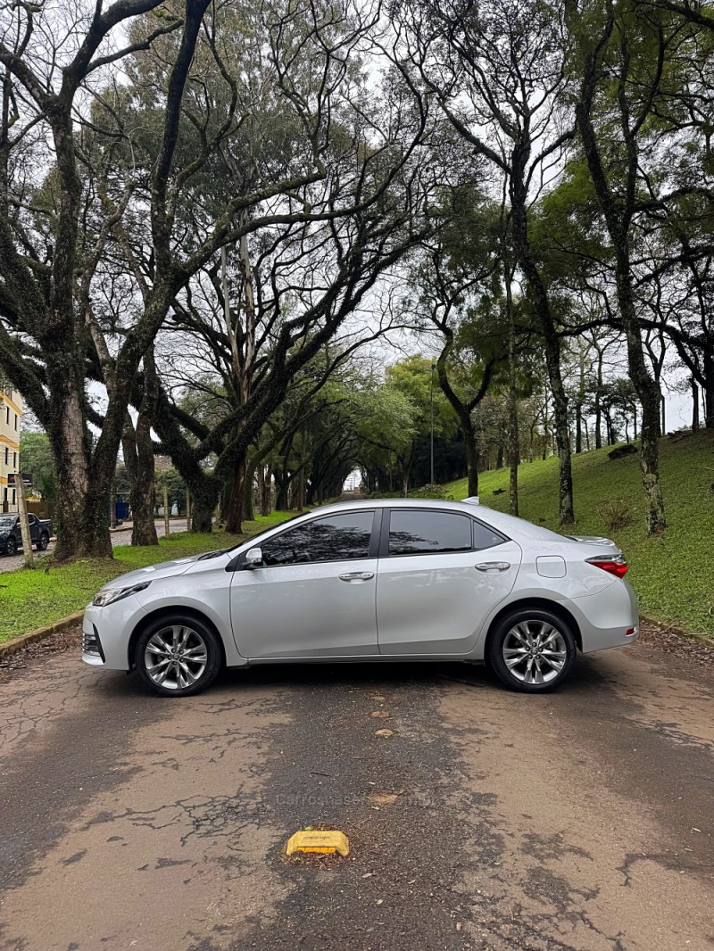 COROLLA 2.0 XEI 16V FLEX 4P AUTOMÁTICO - 2019 - PASSO FUNDO