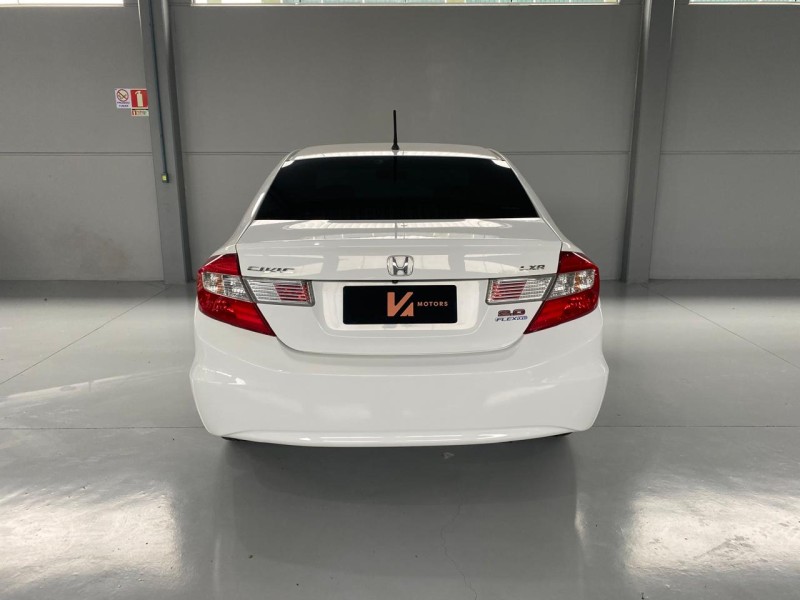 CIVIC 2.0 LXR 16V FLEX 4P AUTOMÁTICO - 2016 - CARLOS BARBOSA
