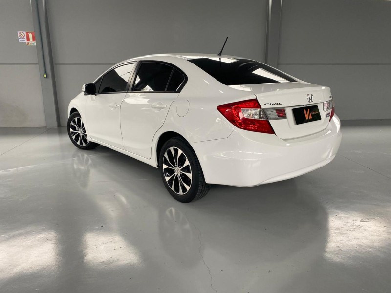 CIVIC 2.0 LXR 16V FLEX 4P AUTOMÁTICO - 2016 - CARLOS BARBOSA