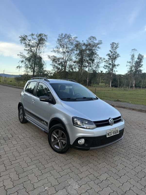 CROSSFOX 1.6 MI FLEX 8V 4P MANUAL