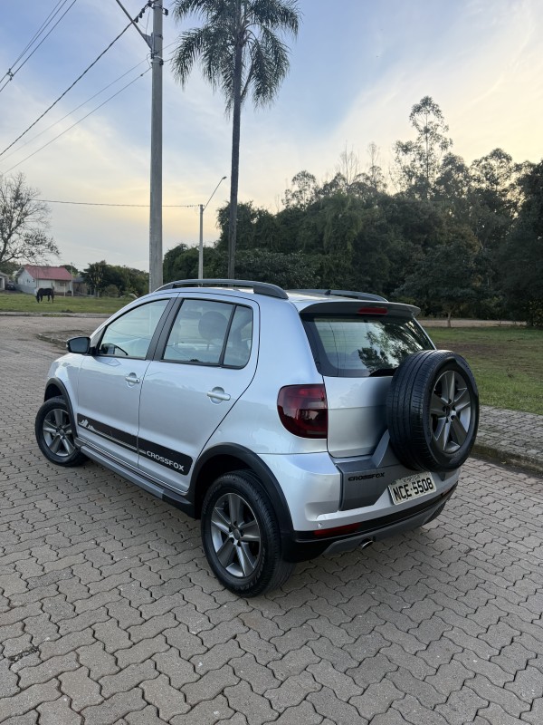 CROSSFOX 1.6 MI FLEX 8V 4P MANUAL - 2012 - ARROIO DO MEIO