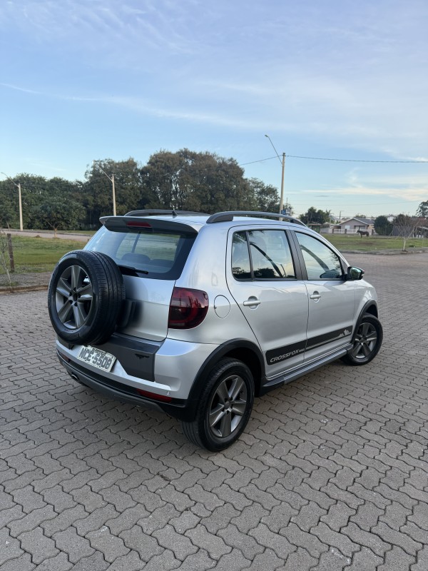 CROSSFOX 1.6 MI FLEX 8V 4P MANUAL - 2012 - ARROIO DO MEIO