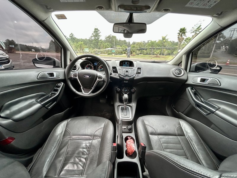 FIESTA 1.6 TITANIUM HATCH 16V FLEX 4P AUTOMÁTICO - 2015 - SãO SEBASTIãO DO CAí